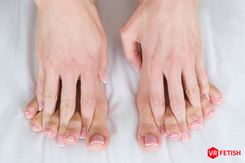 Czech VR Fetish 417 - Thin Babe With Sexy Feet