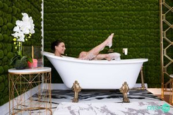 Czech VR 404 - Bathed Babe