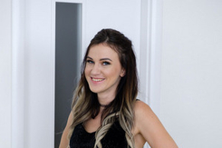 Czech VR 540 - Sexy Cleaning Service