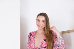 Czech VR 657 - Hairy Girlfriend