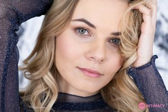 VR Intimacy 018 - Be Quiet and Watch Me!