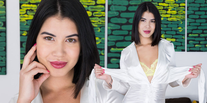 005 - Look deep into Dee’s eyes